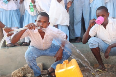 Kenya: Hệ thống điện mặt trời đầu tiên giúp lọc nước biển thành nước ngọt