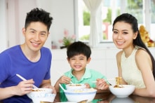 Chuẩn bị bữa ăn hợp lý sẽ giúp con năng động cả ngày ở trường